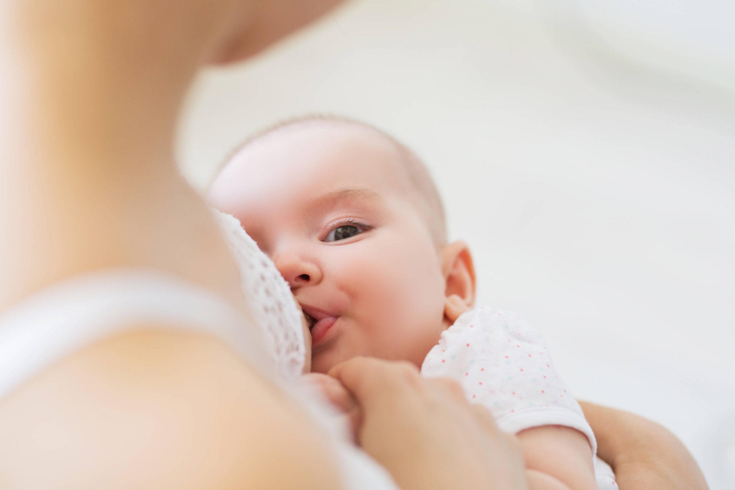 Správne techniky kojenia, rady a tipy pre dojčiace matky