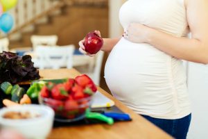 Ktoré vitamíny a minerály je potrebné dopĺňať počas tehotenstva?